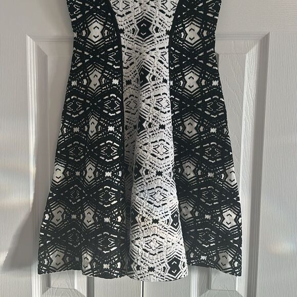 Parker Women’s Black & White Jacquard Fit & Flare Cocktail Holiday Dress Size XS - Picture 3 of 7